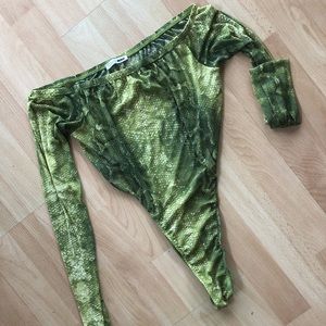 🐍🔥Snake Skin Print FASHION NOVA Bodysuit Mesh Off Shoulders High Leg Sexy